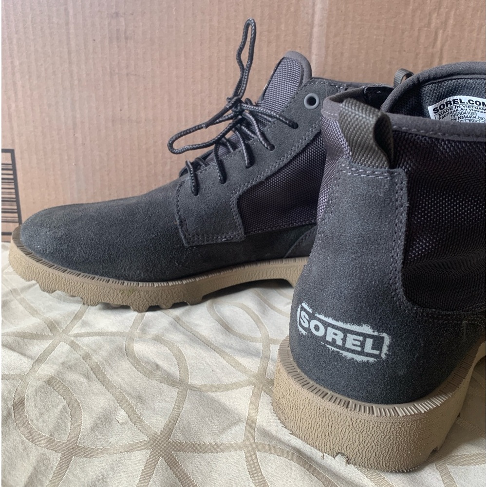 Sorrel Caribou waterproof boots size 9